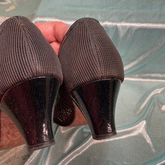 Vintage 50’s black mesh low heels with bow. Leather bottoms 3 9.5” insole - Picture 5 of 6